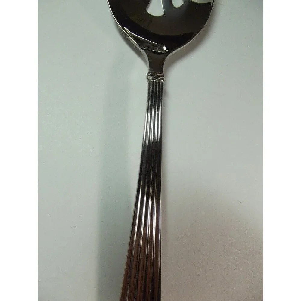 Reed & Barton Pierced Tablespoon serving spoon TRINITY HALL 18/10 stainless 8.5